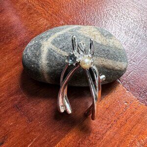 Double Wish Bone Silver Tone Brooch Blue Rhinestone Faux Pearl Vintage